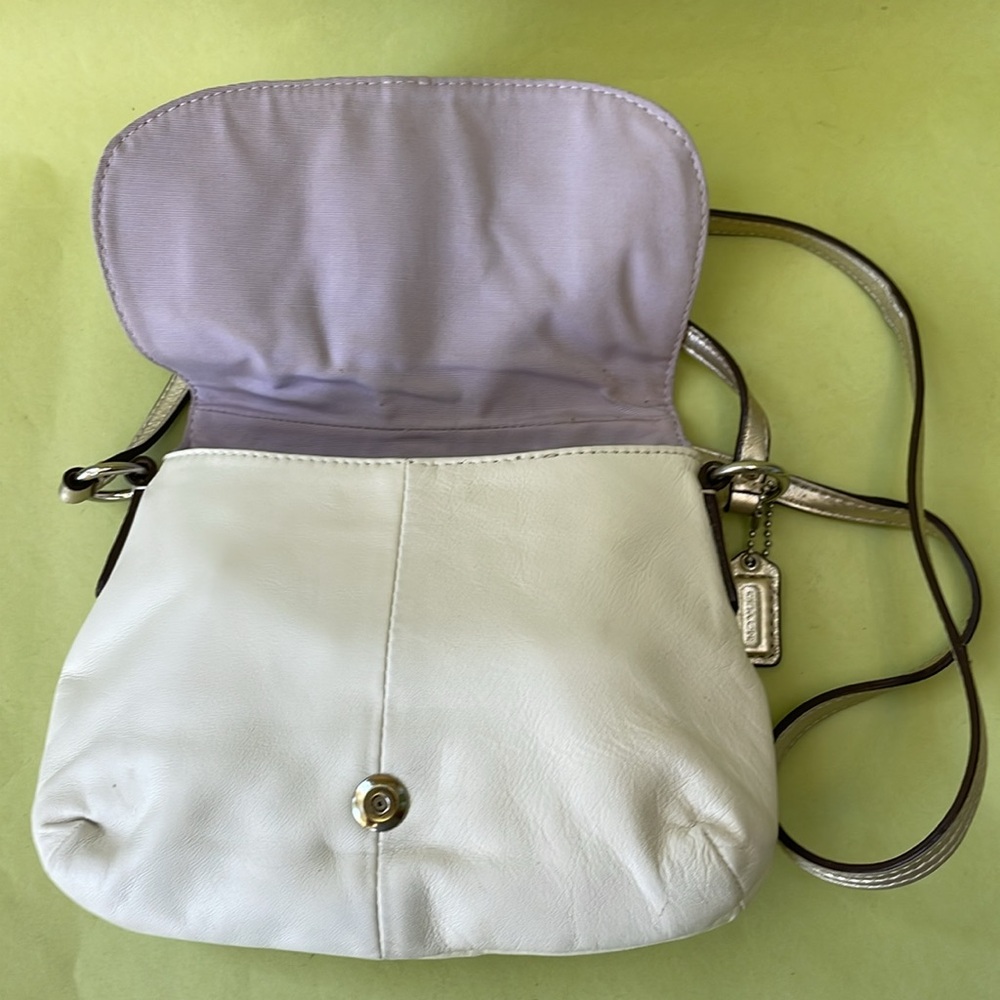 Vintage cream/gold Coach SoHo leather mini bag with silver hardware - Picture 8 of 14